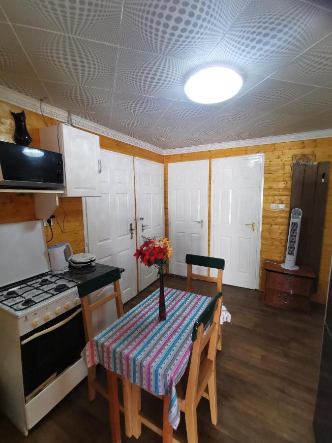 Edit Vendeghaz Tiszaújváros Pokoj fotografie