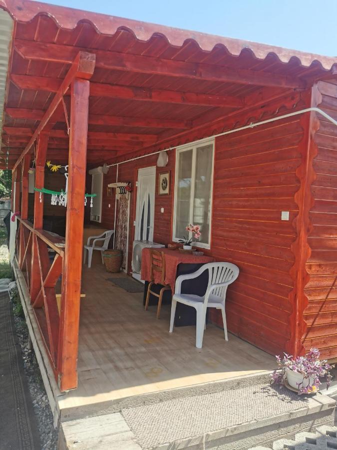 Edit Vendeghaz Tiszaújváros Exteriér fotografie